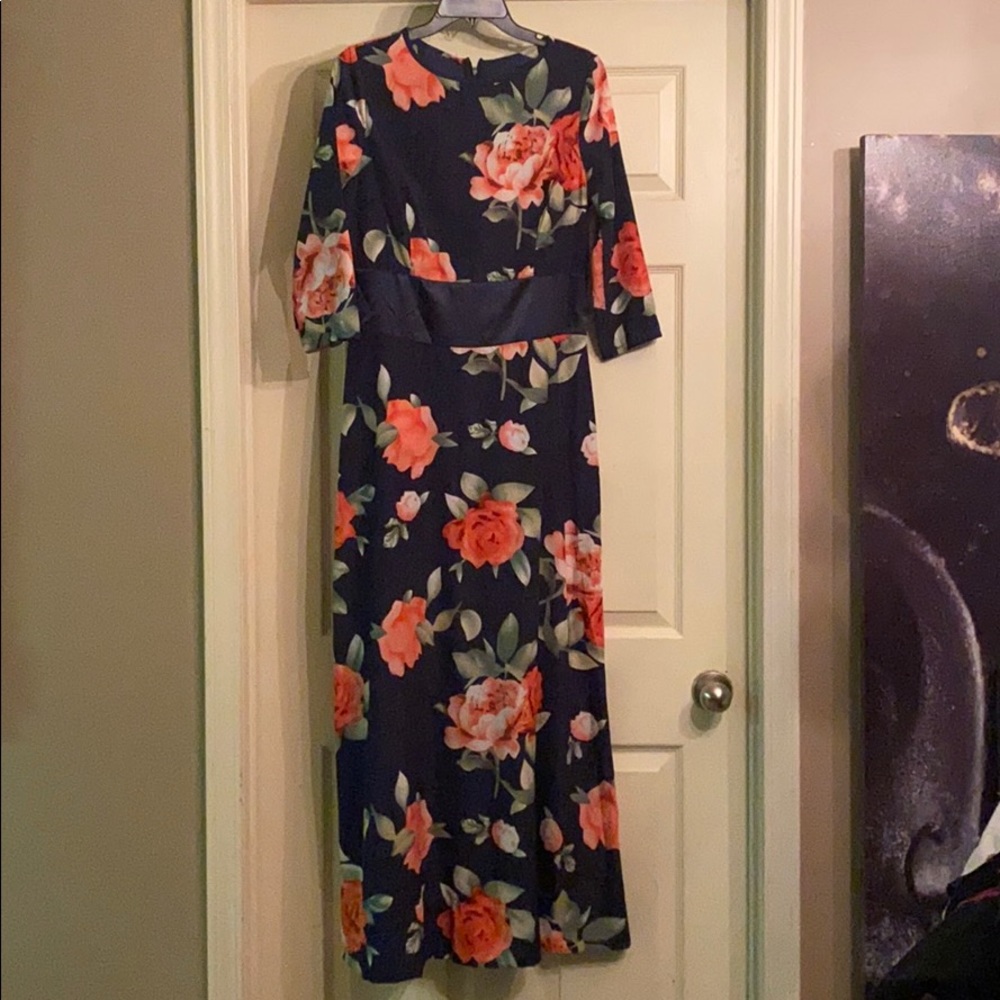 Floral Dress - Picture 2 of 6